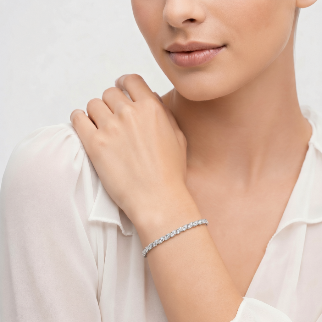Triangle Link Daimond Gold Chain Bracelet