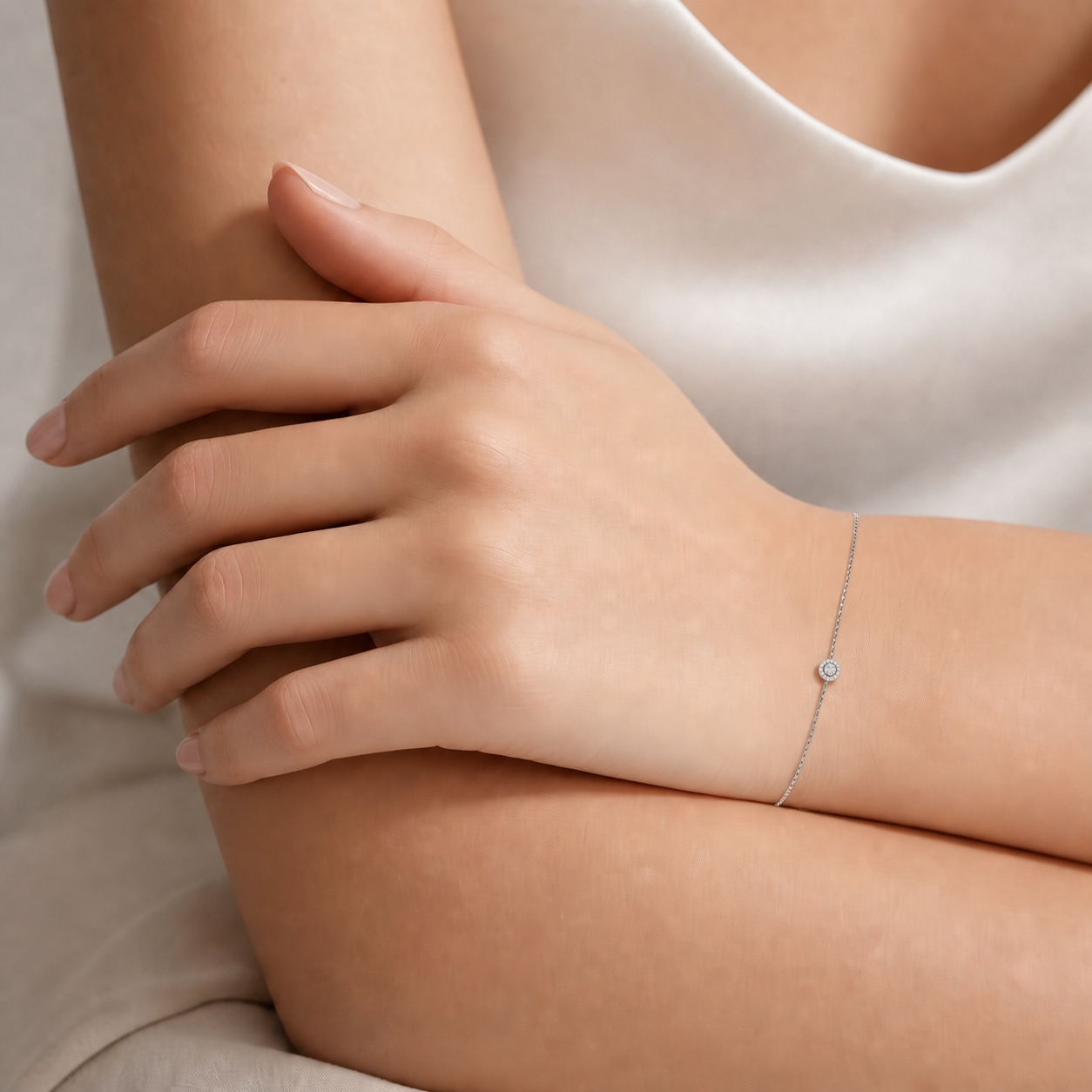 14K Gold Dainty Round Brilliant Bracelet