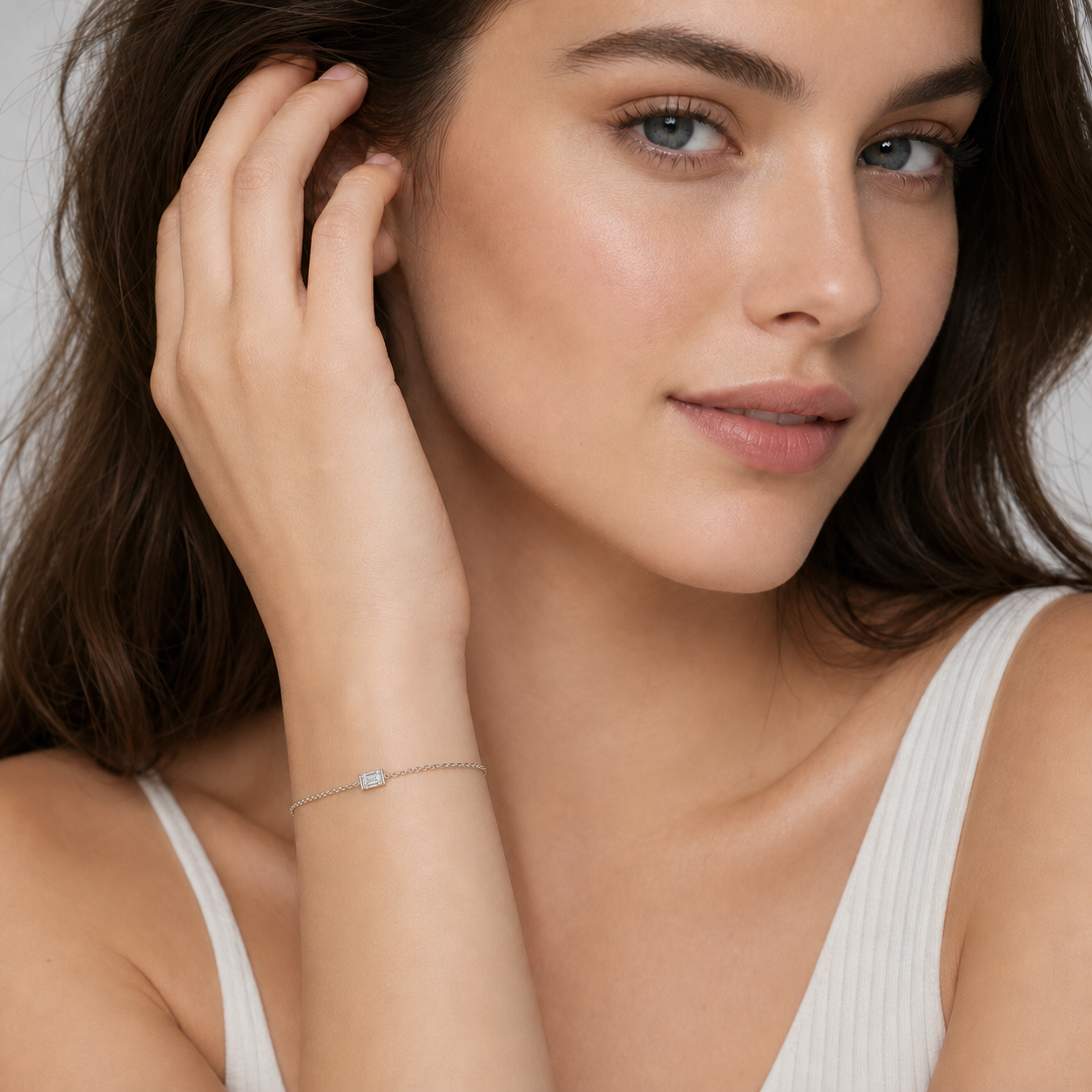 "Pure Light" Rectangular Diamond Gold Bracelet