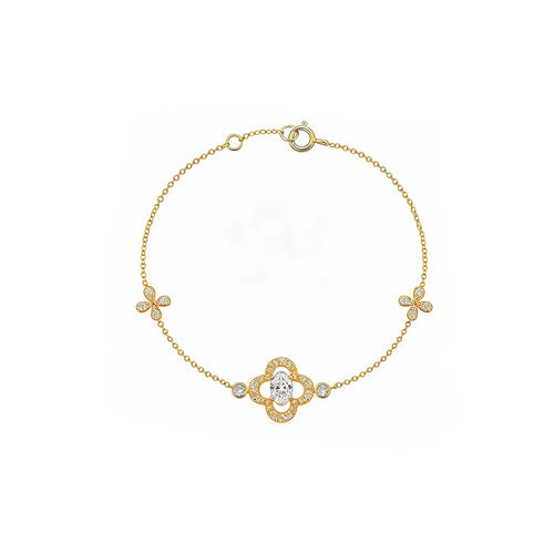 "Lucky Kiss" Shimmering Clover Bracelet