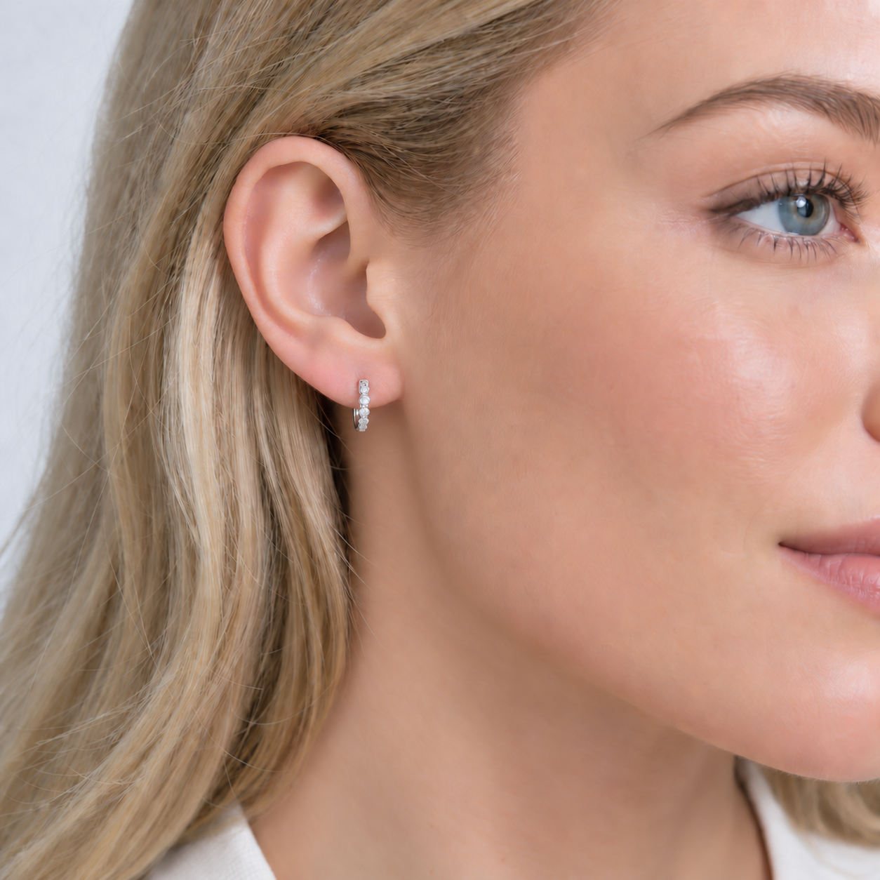 14K Gold Shared-Prong Lab-Grown Diamond Elegant Hoop Earrings