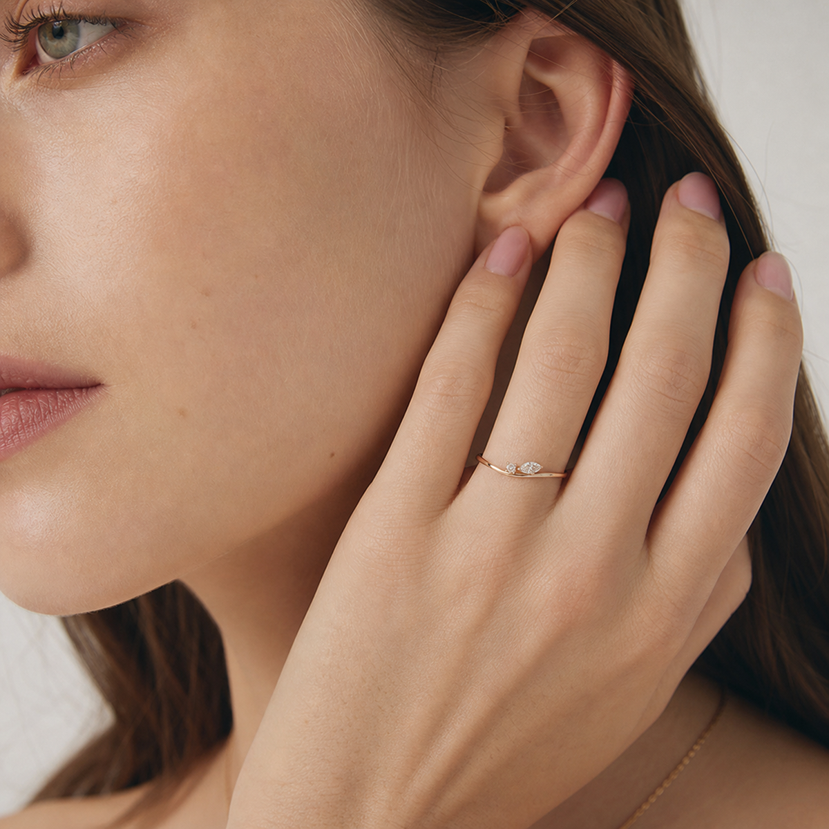 Elegant Pear Cut Wave Rose Gold Diamond Ring